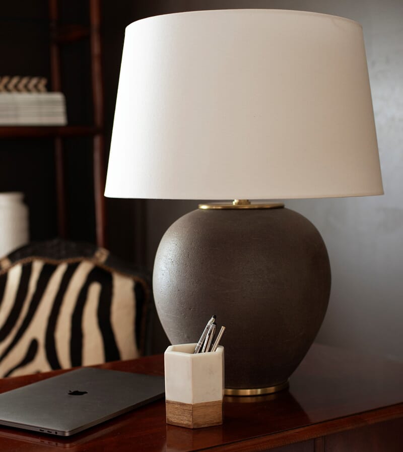 Hudson Valley Freeman table lamp: Photo credit Sherry Hart of Sherry H. Designs - The Complete Lamp Sizing Guide - LightsOnline Blog