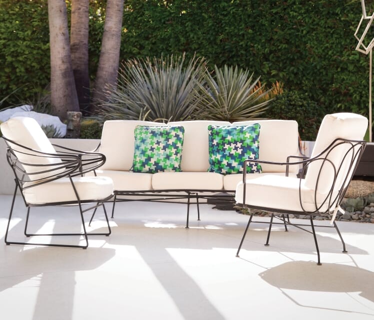 5 Tips to Create a Cozy Outdoor Patio Space - LightsOnline Blog