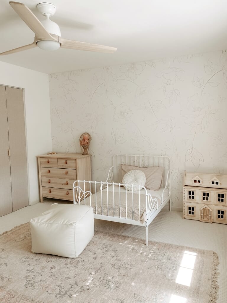 Ceiling Fan Makeover with Alli Havrilla - LightsOnline Blog
