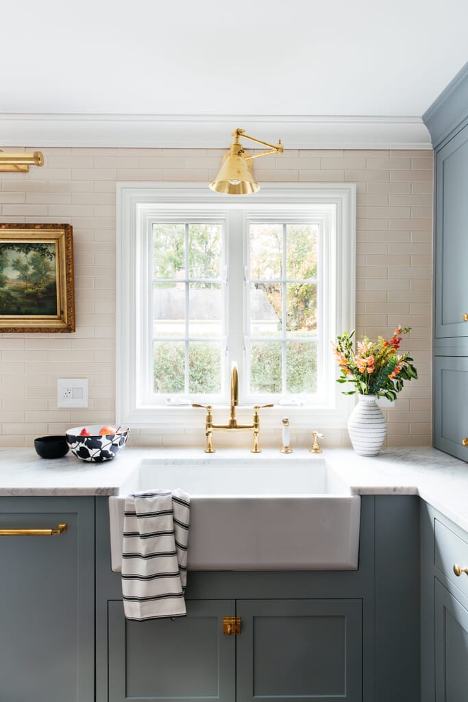 Rethink the Wall Sconce - LightsOnline Blog