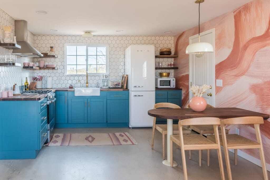 Lighting Trends for 2023: 70s Style - LightsOnline Blog