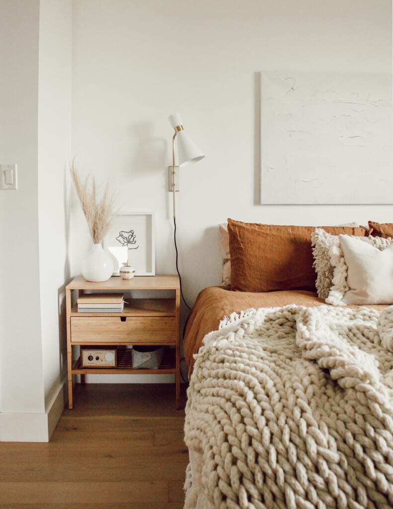 Lighting Trends for 2023: Warm Minimalism - LightsOnline Blog