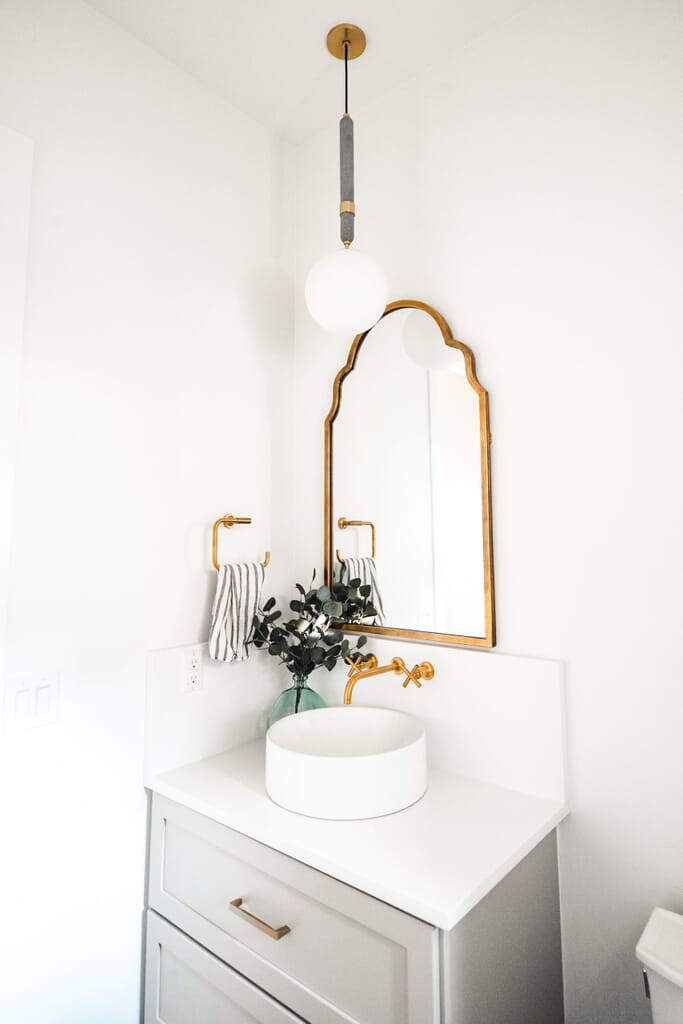 How to Make the Most of Your Bathroom Vanity Light - LightsOnline Blog