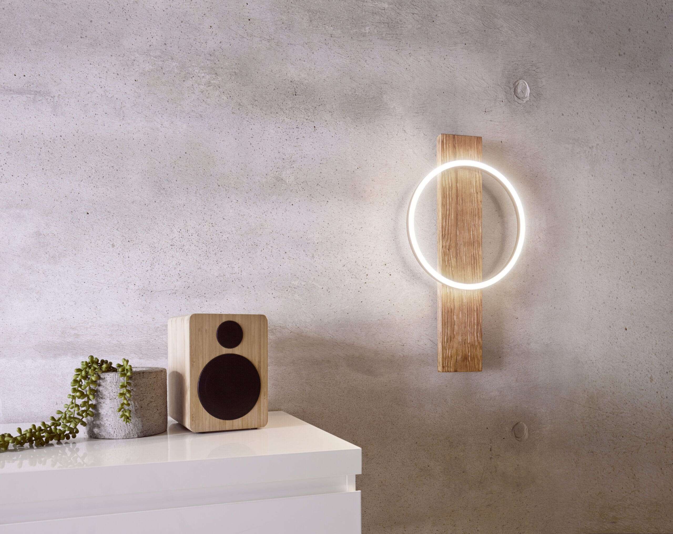 Natural Inspiration Lighting Trends 2026: Stone, Shell, Wood & Woven Designs - Lights Online Blog