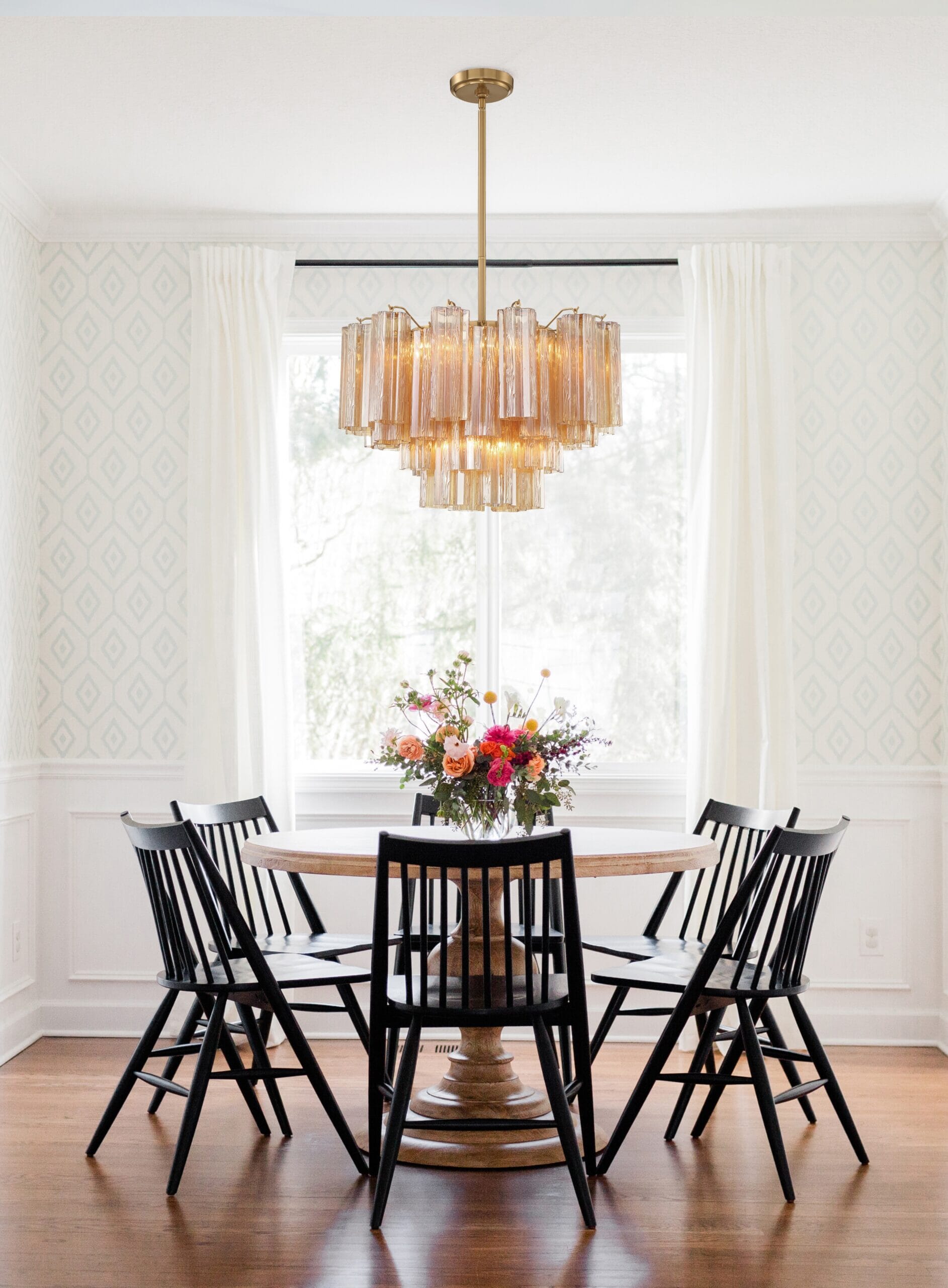Gorgeous Glass: The Lighting Trend That Steals the Show in 2026 - LightsOnline Blog