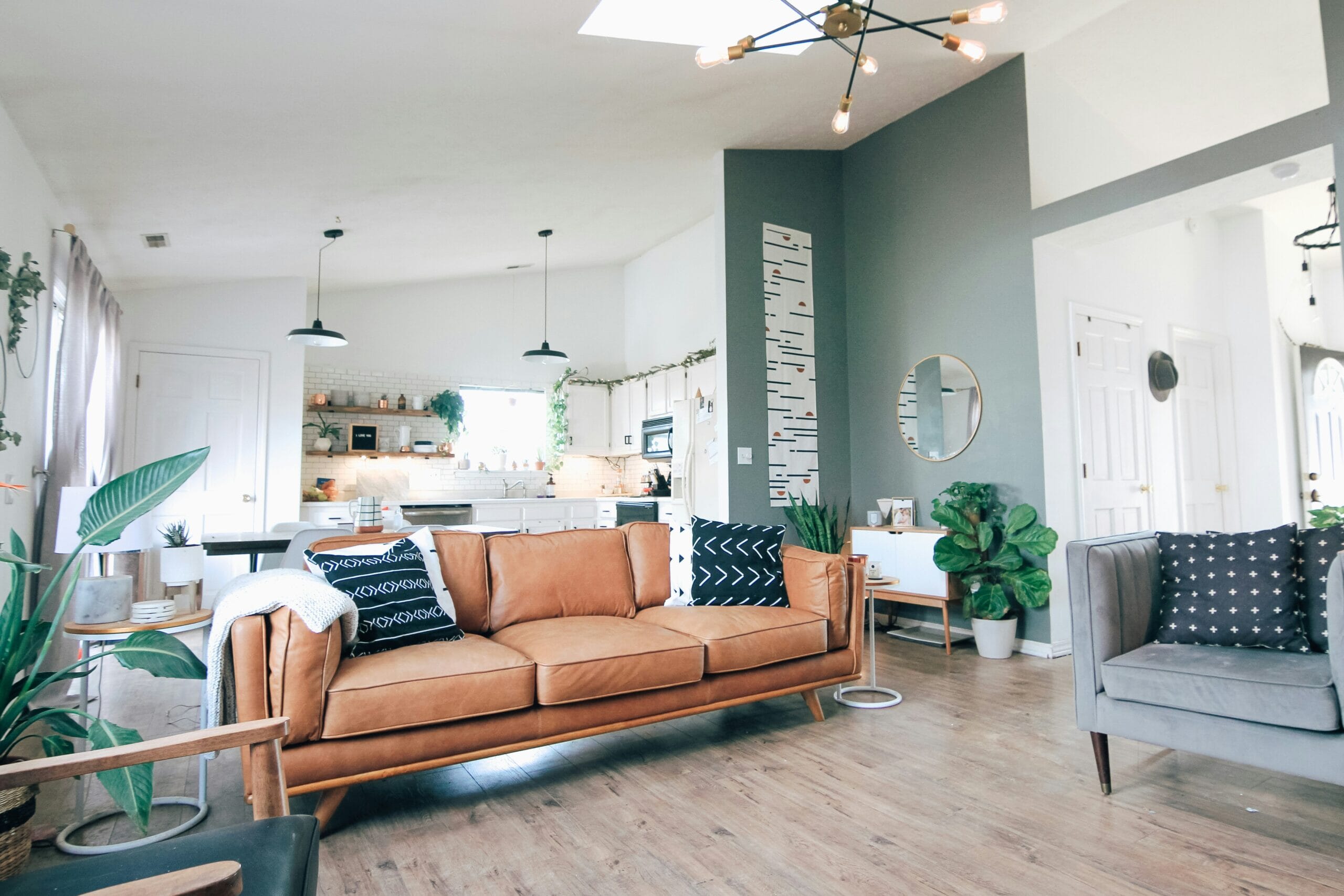 From Searching to Styling: Modern Tools for Finding and Lighting Your Next Apartment - LightsOnline Blog