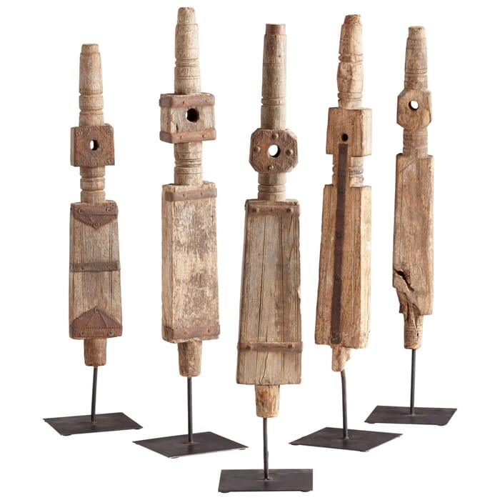 Cyan Design Rustic Todem Sculpture in Rustic Cyan Design Rustic Todem Sculpture in Rustic