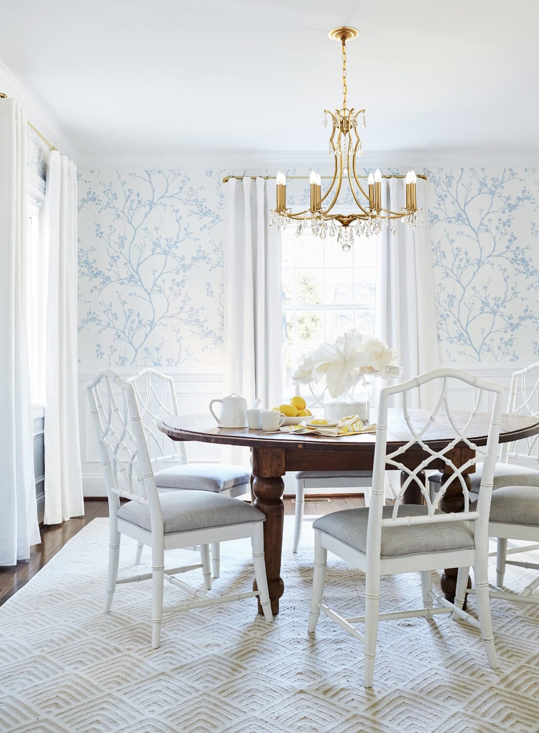 Cedar 8-Light Chandelier in Vibrant Gold