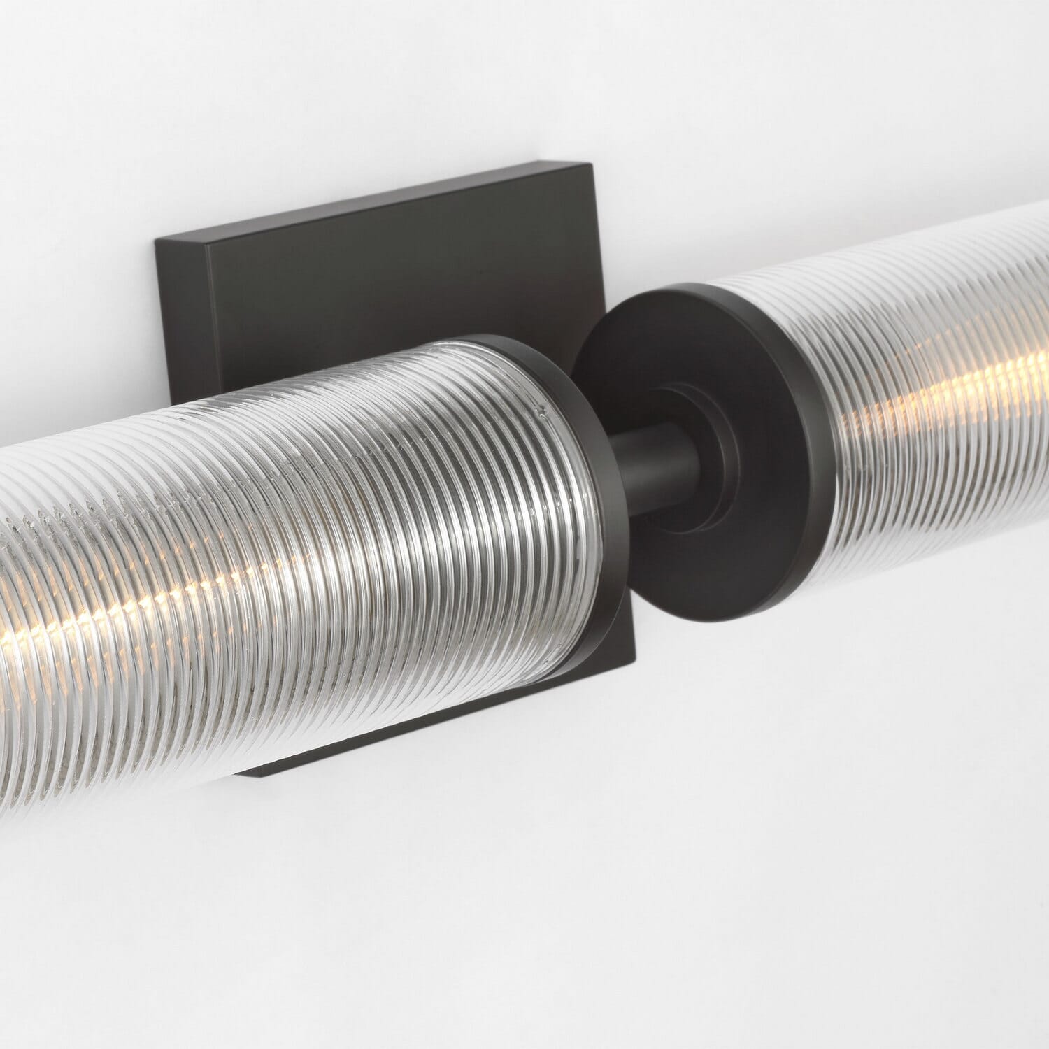 Visual Comfort Sarita Wall Sconce - Thumbnail 4